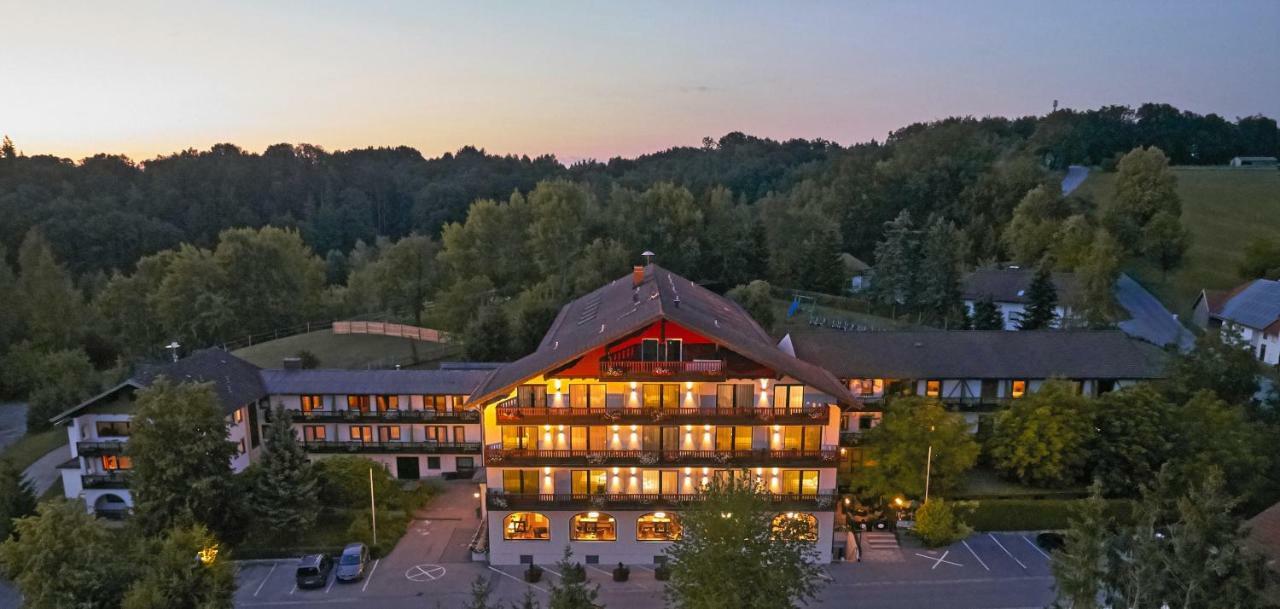 Wellnesshotel Zum Koch Ortenburg Extérieur photo
